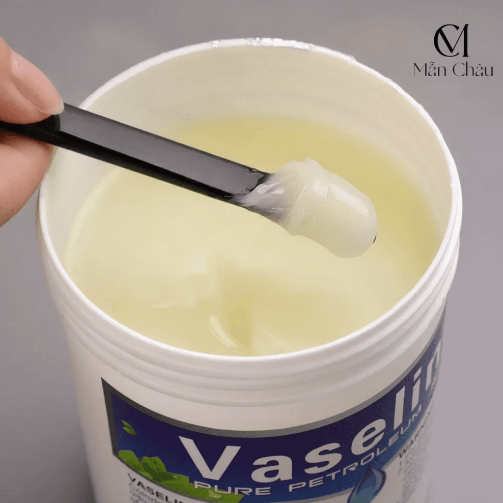 Dưỡng Vaseline - Trắng 350ml